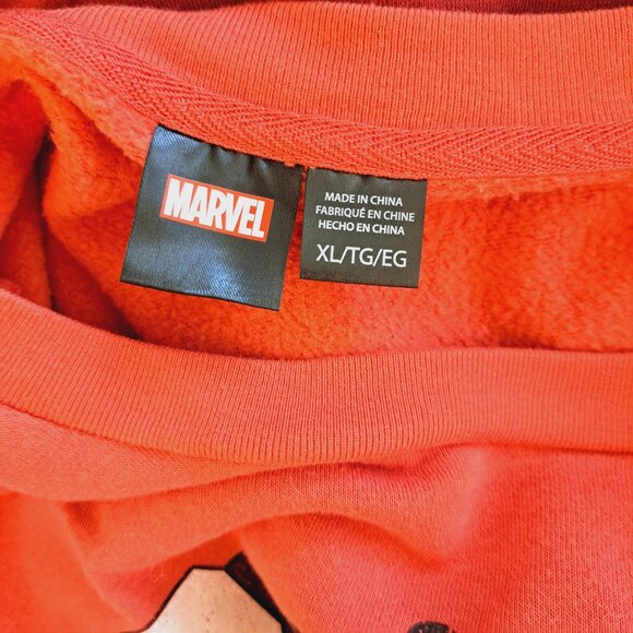 Disney Marvel Superhero Deadpool Crewneck Red Ombre Long Sleeve Sweatshirt XL - Picture 8 of 10